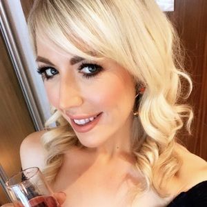 Meet your Posher, Claire